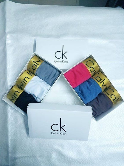 Pack x6 de Bóxers Calvin Klein + Medias Free